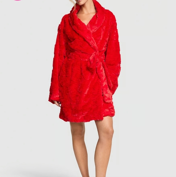 Victoria Secret Matching Robe And Slippers - Picture 2 of 5